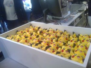 Pokémon center et ses articles, stands ect... (à éditer) 1401880725003646900