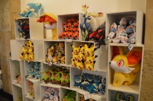 Pokémon center et ses articles, stands ect... (à éditer) 1401880758034774800